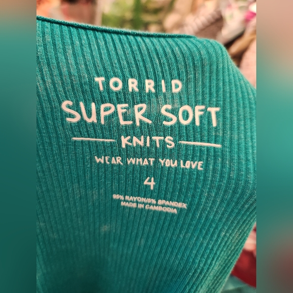 Torrid tank top turquoise ribbed peplum shirt ribbed mineral wash Size 4 NWOT - Picture 5 of 5